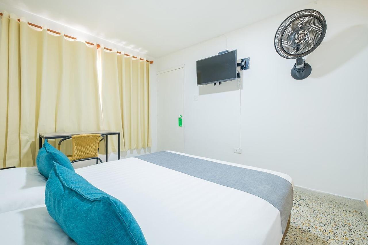 Casa De Pinos Hotel Bucaramanga Kültér fotó